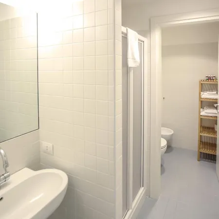Hostel Combo